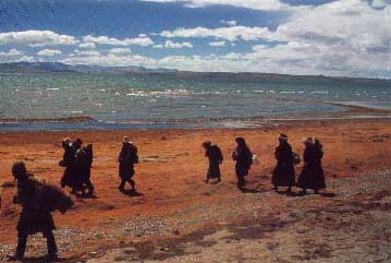 Pilgrims at Manasarovar